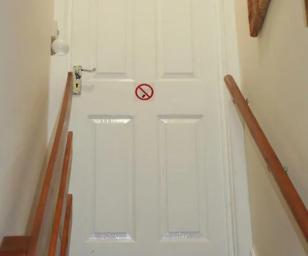 招待所 Abbey 惠特比